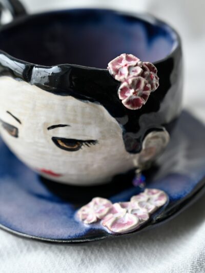 Filiżanka „Spojrzenie Kokeshi”