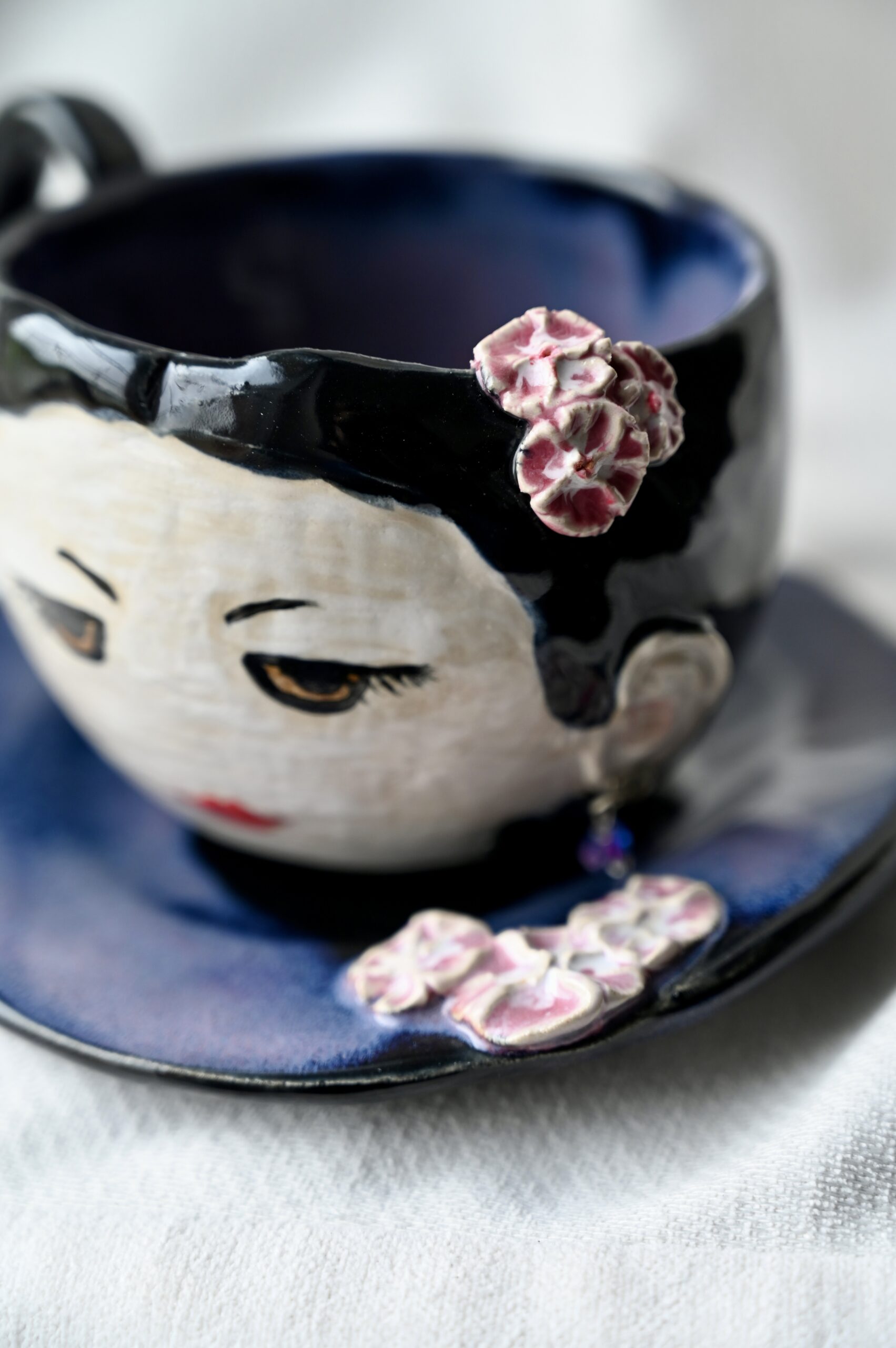 Filiżanka „Spojrzenie Kokeshi” - obrazek 6