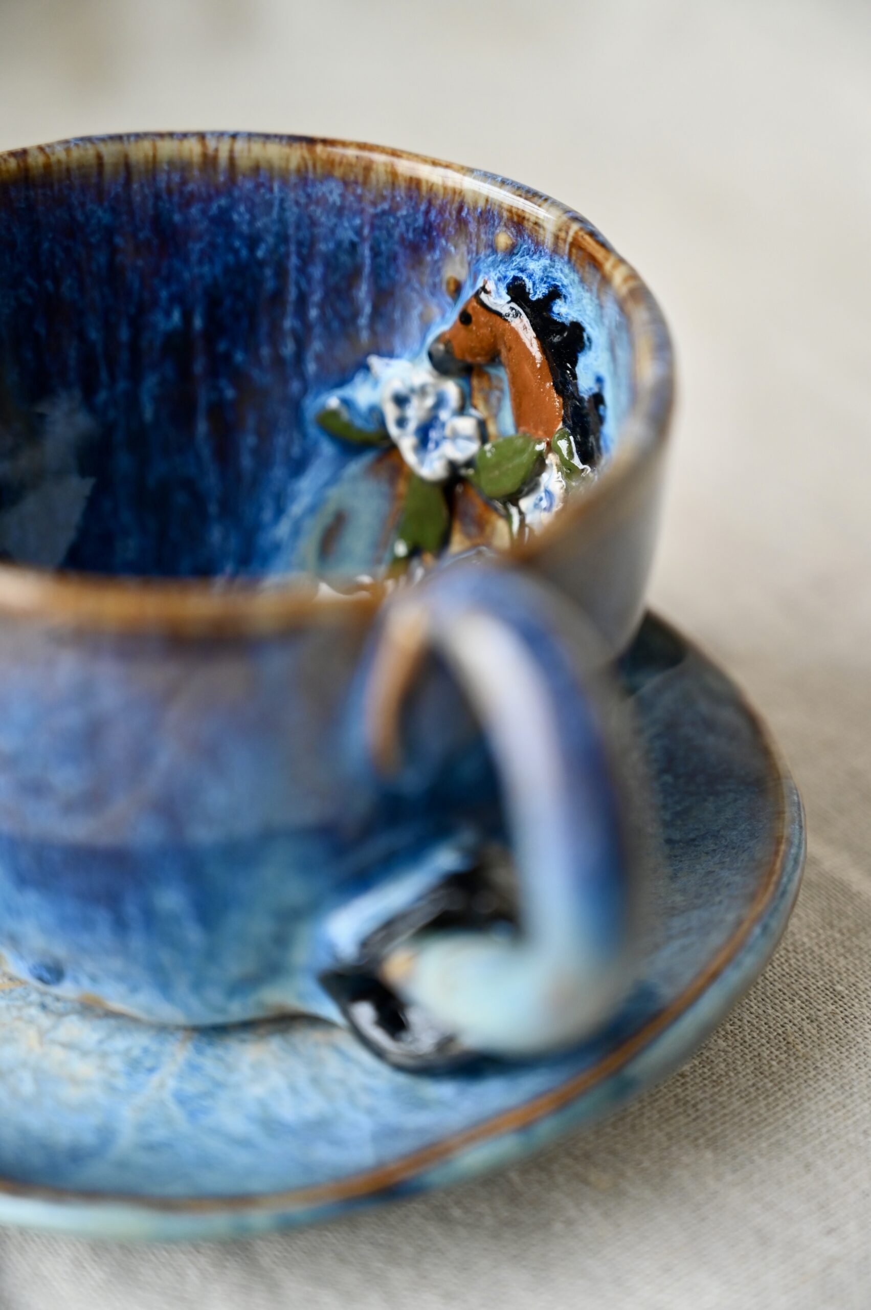 Filiżanka „Tętent Kopyt”